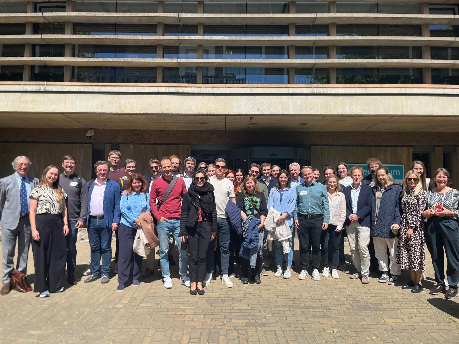 Gruppenfoto von Teilnehmer:innen des Site Visits